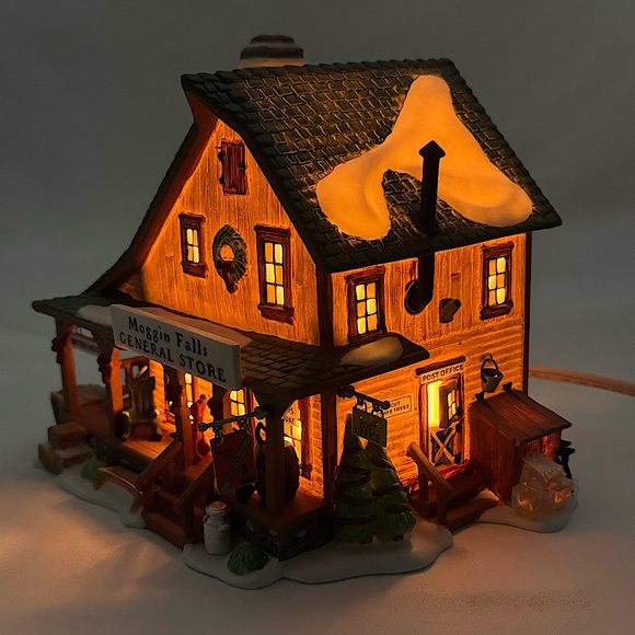 Vintage Department 56 Moggin Falls General Store Light-Up Holiday Decoration - Picture 3 of 10